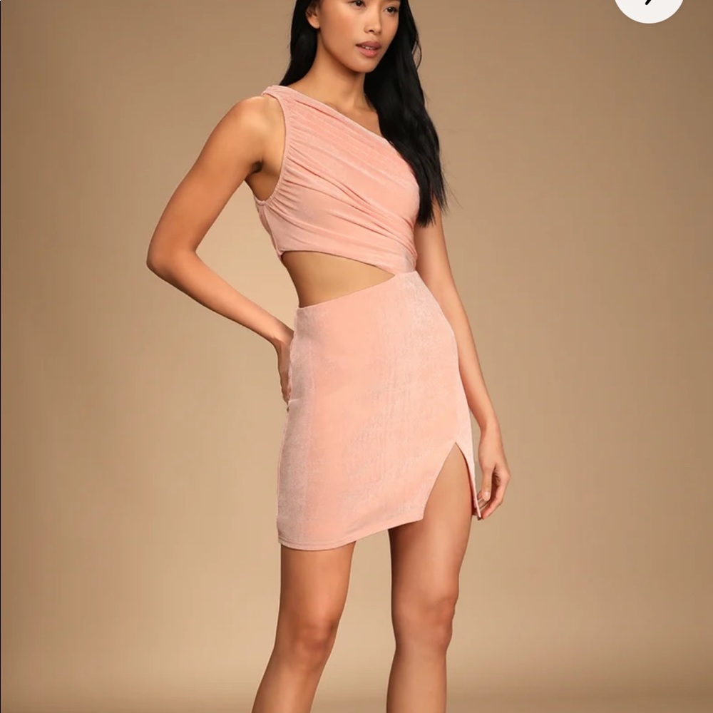 Cut and Run Peach Runched Cutout Asymmetrical body on Mini Dress